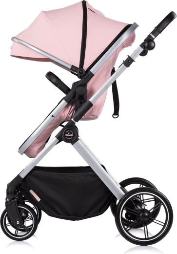 Prostorný koš a praktické detaily z PU kůže