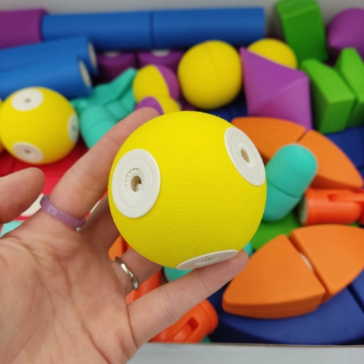 Měkká pěna pro bezpečné a pohodlné hraní