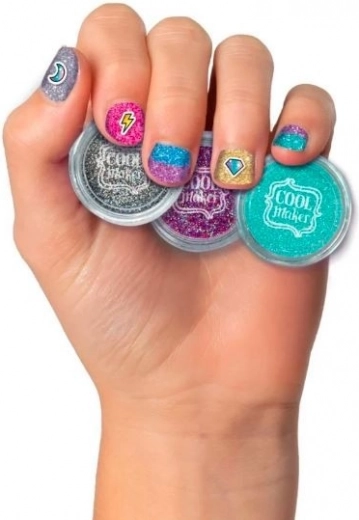 Perfektní pro nail art a samolepkové motivy