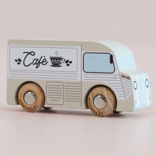 Le Toy Van dřevěné autíčko GT65 Coco – klasický kávový van