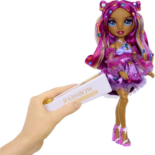 Zdobení vlasů i outfitu duhovými krystaly