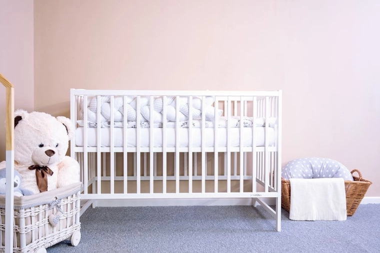 Bezpečná a stabilní borovicová konstrukce