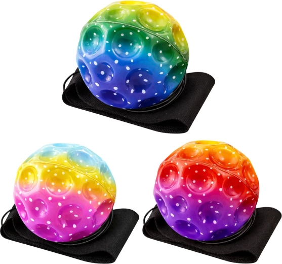 Jamkovaný povrch pro lepší úchop a smyslovou stimulaci