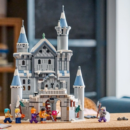6 minifigurek z ONE PIECE