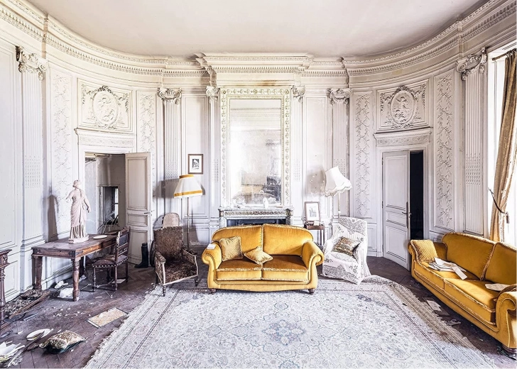 Puzzle RAVENSBURGER ztracená místa: bílý pokoj (1000 dílků)