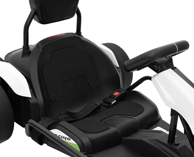 Komfort a ovládání jako v opravdovém závodním stroji