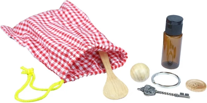 Moyo Montessori tajemný sáček s drobnými předměty