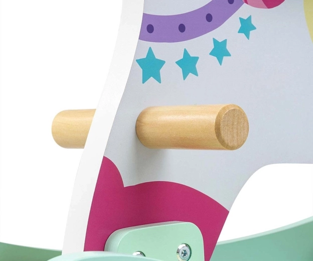 Pevná dřevěná konstrukce a komfortní držení