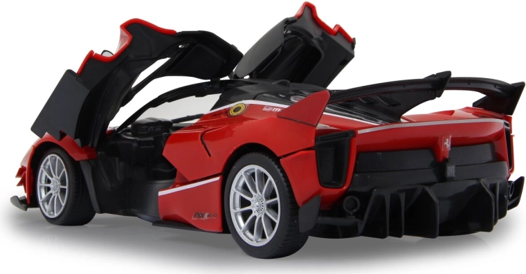 Licencované Ferrari detaily: lak, interiér a otevírací dveře