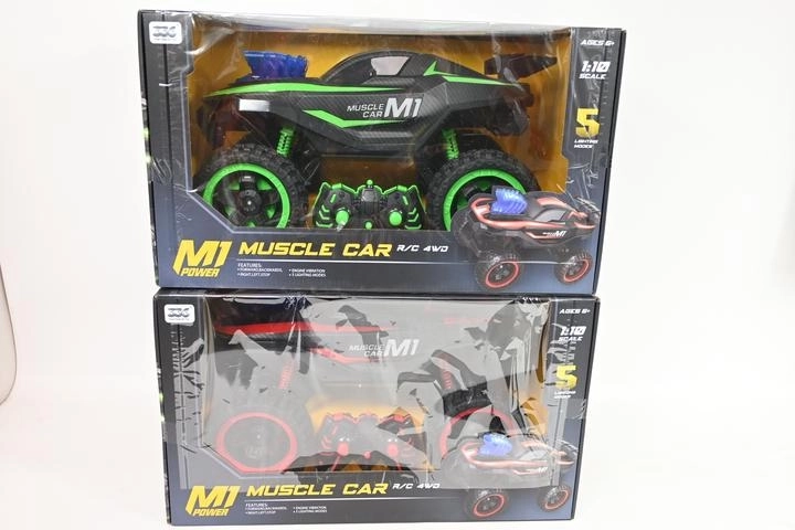 Rádiem řízené terénní auto M1 muscle car 4WD 1:12 se světly a zvukem