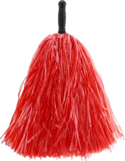 Červený cheerleadingový pompon s černou rukojetí