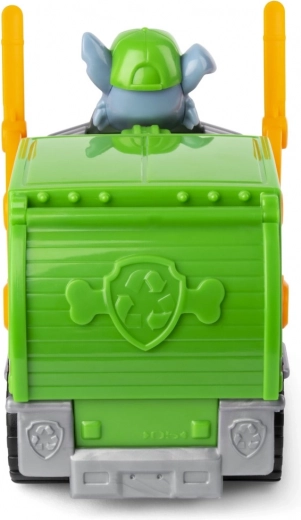 Figurka Rockyho připravená k akci