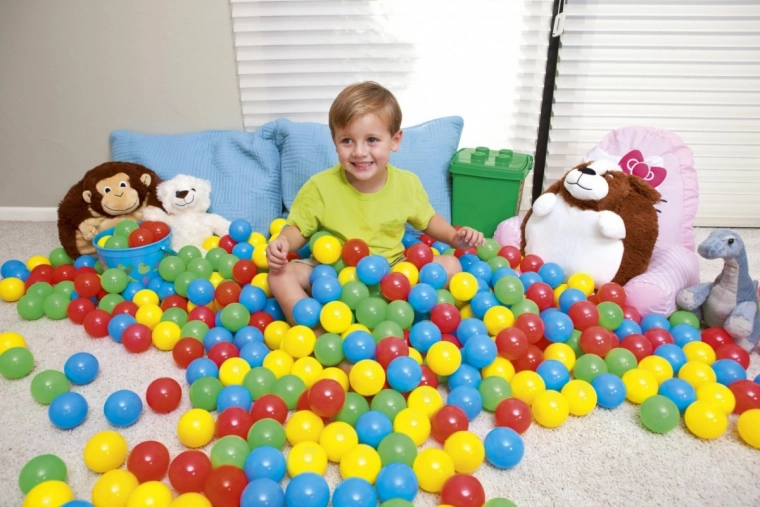 Pestré barvy pro smyslovou hru