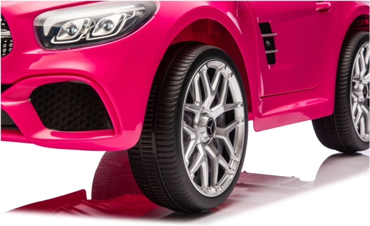 Velká kola a odolná konstrukce