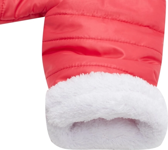 Roztomilý design s oušky a kvalitní prošívání