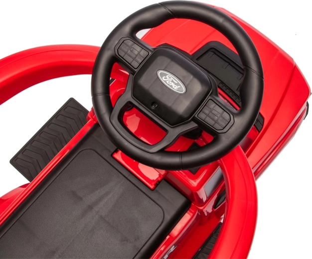 Zábava a realistické detaily Ford