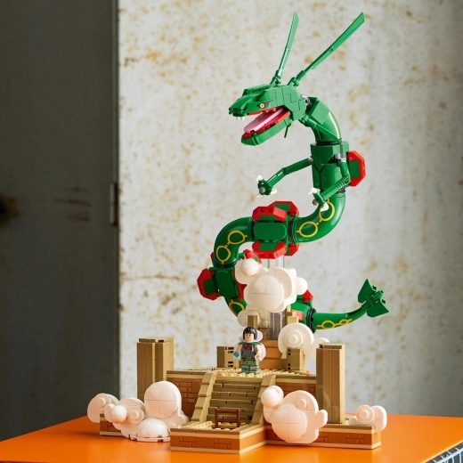 Podstavec Podnebný pilíř a minifigurka Zinnie