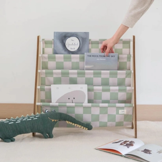 Pevný rám a recyklovaný textil