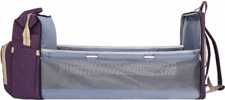 Vestavěná cestovní postýlka pro klidný spánek na cestách