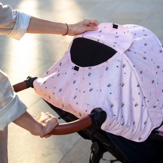 Kontrolní okénko pro kontakt s dítětem