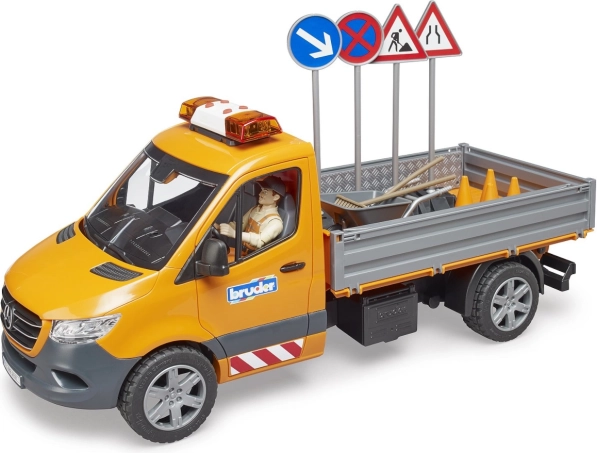 Bruder vůz údržby silnic Mercedes‑Benz Sprinter s figurkou a příslušenstvím