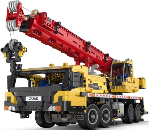 Teleskopické rameno s navijákem a hákem