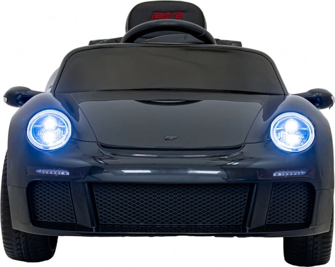 LED světla vpředu i vzadu pro realistický vzhled