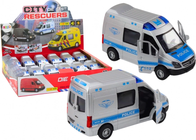 Policejní auto 1:32 s otevíracími dveřmi, světly a zvuky