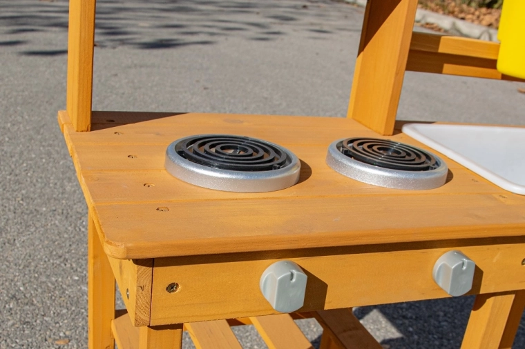 Dvě plotýnky a otočné knoflíky pro realistickou hru