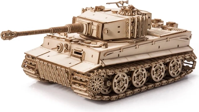 Detailní dřevěný model tanku Tiger M1