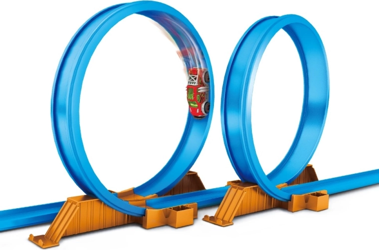 Dvojitý 360° looping pro maximální adrenalin