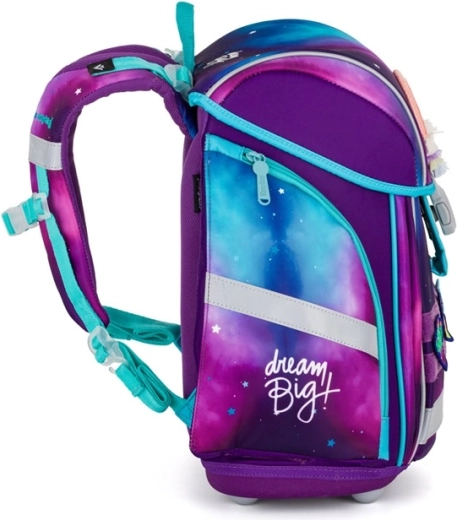 Lehký a prostorný: 970 g a 26 litrů