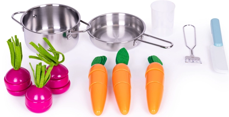 Zelenina na krájení a bezpečný nůž