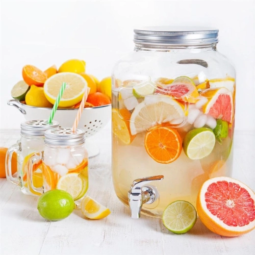 Široké hrdlo pro snadné plnění a čištění