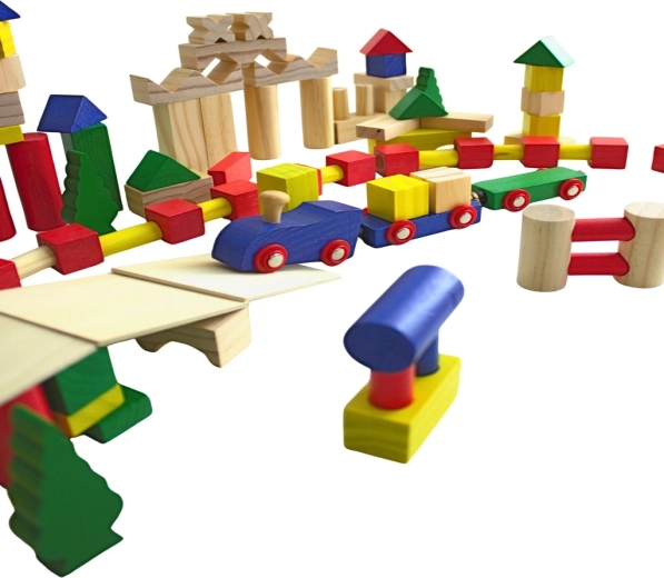 Kvalitní dřevo a bezpečné barvy