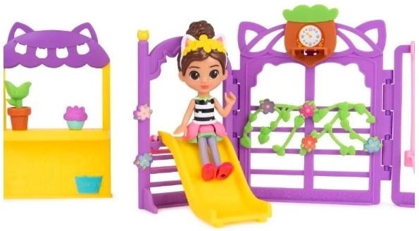 Postavičky a vílí křídla pro Gábinu