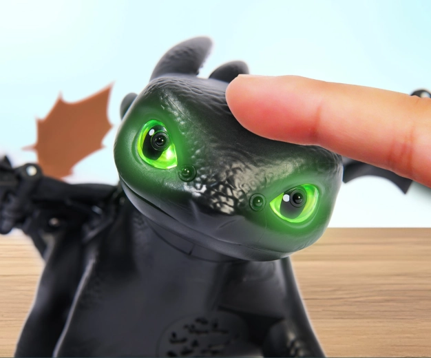 Světelné oči a plazmový útok