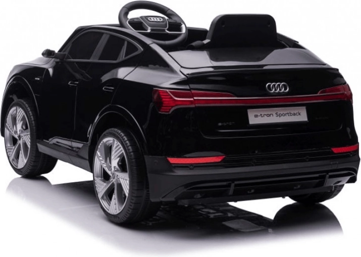 Multimédia: světla, hudba, MP3/USB/TF