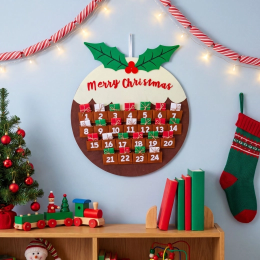 Filcový závěsný adventní kalendář ve tvaru vánoční koule
