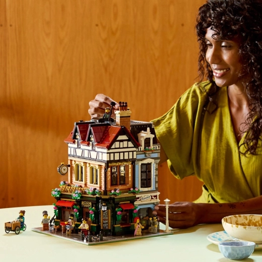 8 minifigurek a variabilita díky modulární konstrukci
