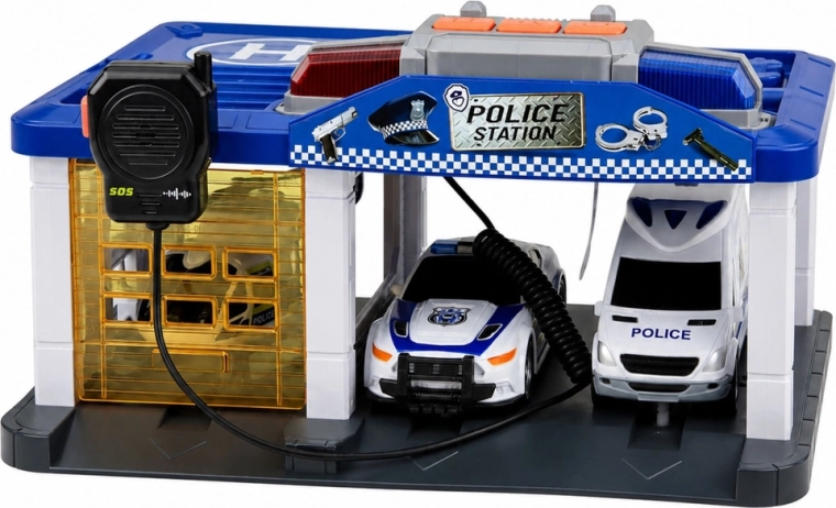 Policejní stanice s garáží a parkováním