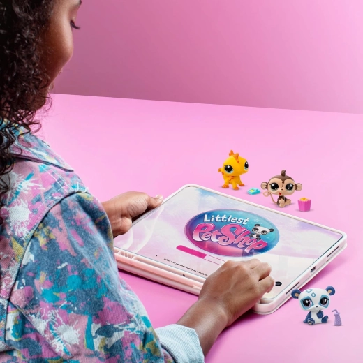 Interaktivní hraní s virtuálním kódem