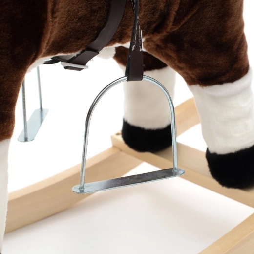 Stabilní dřevěná základna a bezpečné houpání