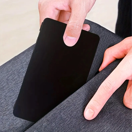 Skládací, tenké a přenosné provedení