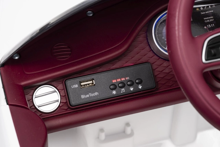 Multimédia s USB/MP3/SD a Bluetooth