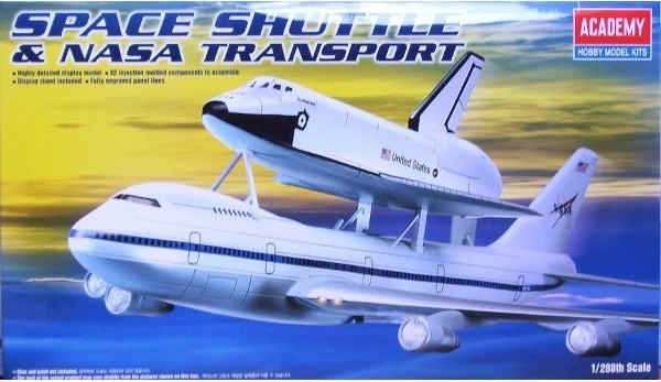Plastikový model SPACE SHUTTLE s nosičem BOEING 747 NASA 1:288