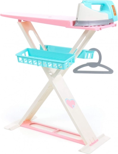 Kompletní set s dětskou žehličkou a doplňky