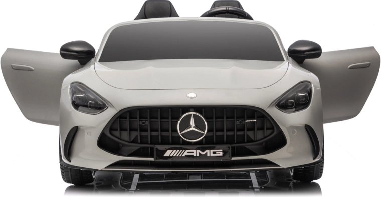 Otevírací dveře a autentický design AMG