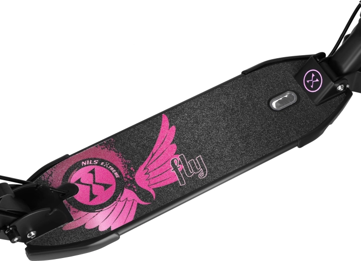 Skládací konstrukce a protiskluzový deck