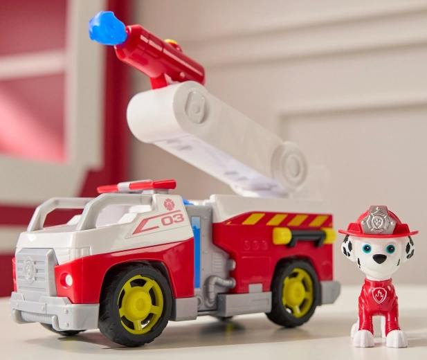 Výsuvný a otočný žebřík